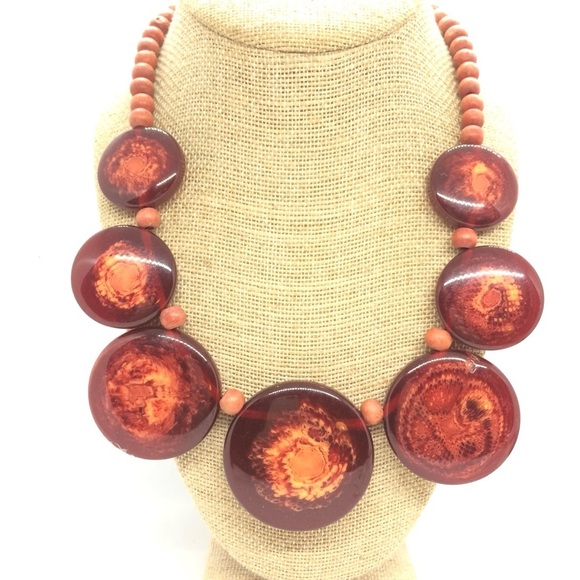 ICING LUCITE STATEMENT DISCS NECKLACE WOODEN BEADS STATEMENT CIRCLES BOHO WOW - Picture 3 of 16